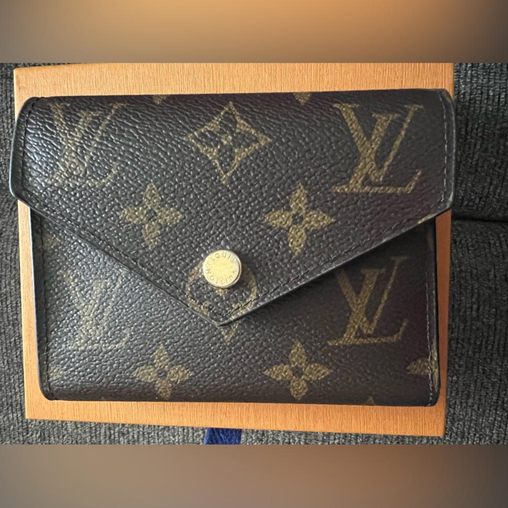 Louis Vuitton Victorine Wallet Monogram